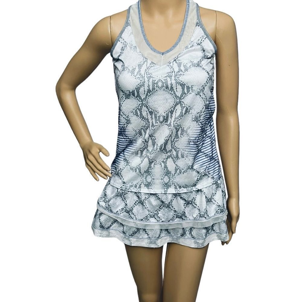 Lucky In Love Activewear Set Shirt/Top Skirt/Skort Gray Animal Print  Pull On S